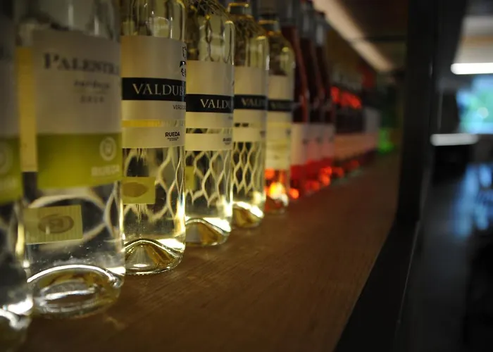 Aitana Отель Ирун