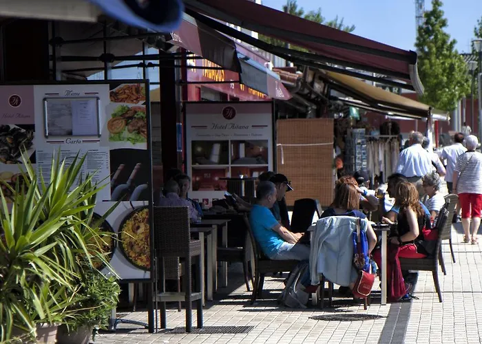 Aitana Отель Ирун